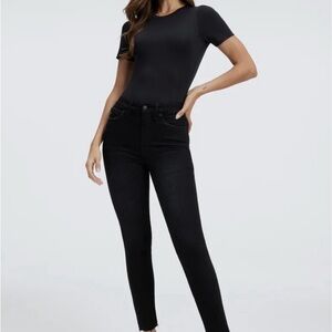 Good American Good Legs Crop Raw Step Hem Black Size 4/27 High Waisted
Modern